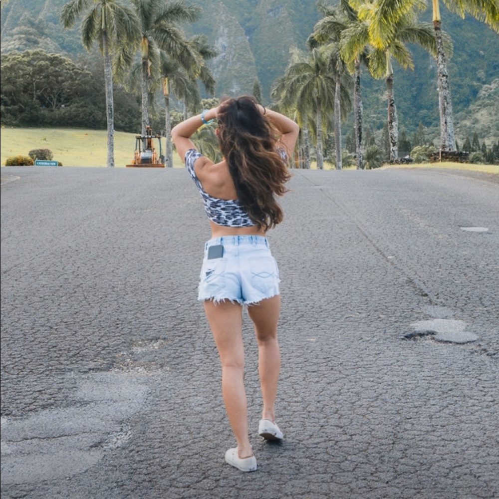❌SOLD❌ A&F Distressed Denim Shorts